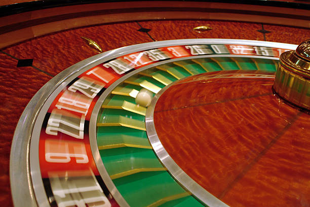 SA Gaming roulette wheel spinning with betting interface